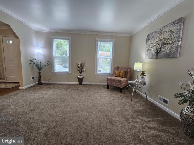 3 CASTLE CLIFF CT, Silver Spring, MD 20904