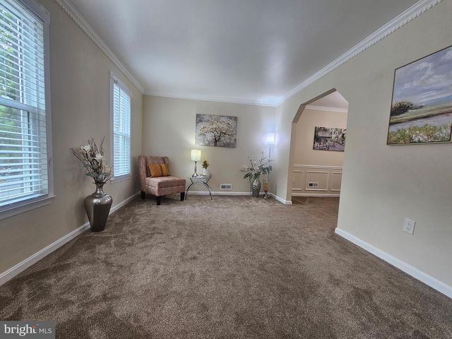 3 CASTLE CLIFF CT, Silver Spring, MD 20904