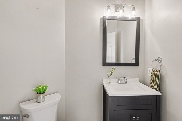 2106 PEREGRINE CIR, Norristown, PA 19403