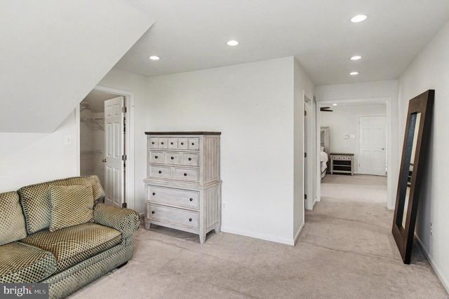 2106 PEREGRINE CIR, Norristown, PA 19403