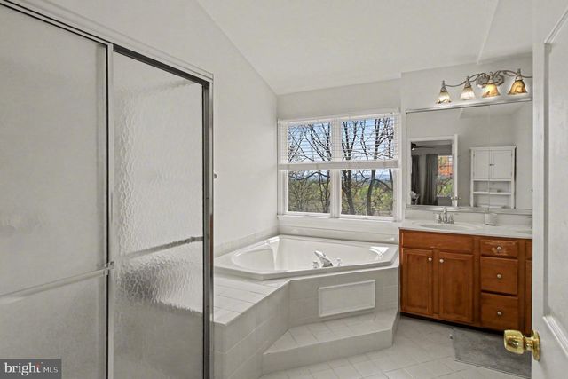 2106 PEREGRINE CIR, Norristown, PA 19403