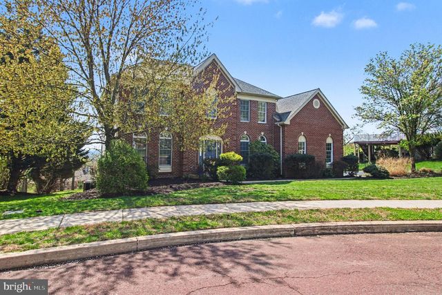 2106 PEREGRINE CIR, Norristown, PA 19403