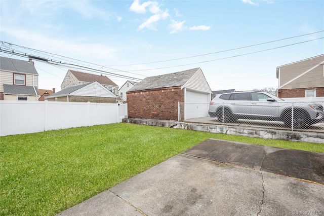 11848 222nd Street, Cambria Heights, NY 11411