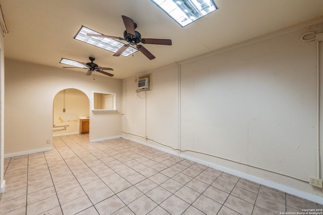 1006 West Ave, San Antonio, TX 78201