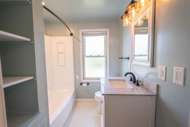 447 W Territorial Road, Battle Creek, MI 49015