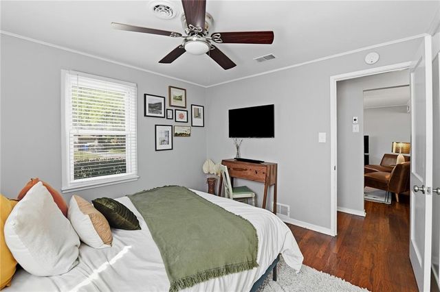 7621 Conser Street, Overland Park, KS 66204