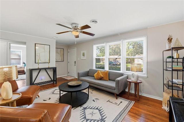 7621 Conser Street, Overland Park, KS 66204