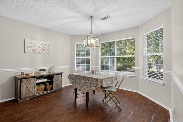 1712 Eagle Point Way, Benton, AR 72015