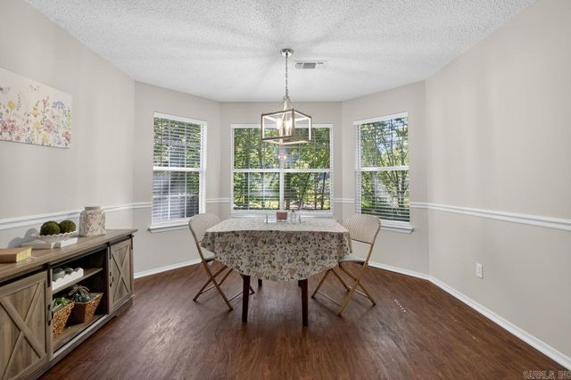 1712 Eagle Point Way, Benton, AR 72015