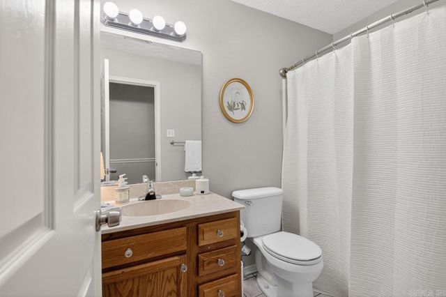 1712 Eagle Point Way, Benton, AR 72015