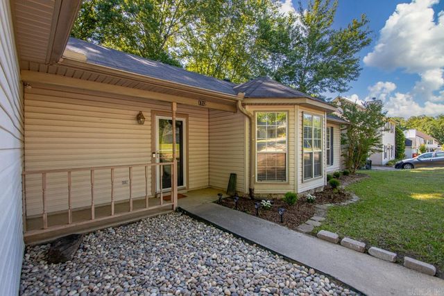 1712 Eagle Point Way, Benton, AR 72015