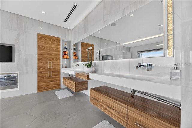 1320 BOCA CIEGA ISLE DRIVE, St Pete Beach, FL 33706