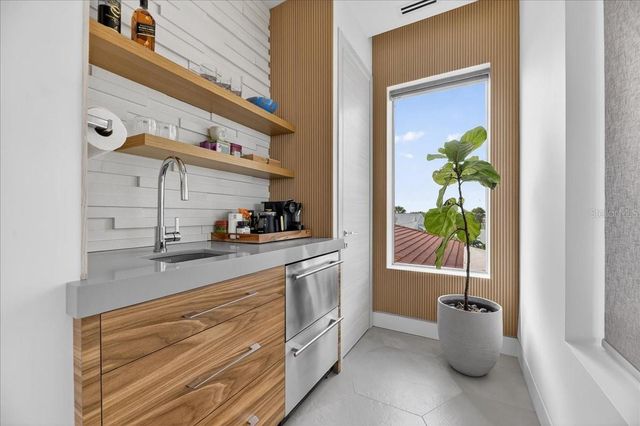 1320 BOCA CIEGA ISLE DRIVE, St Pete Beach, FL 33706