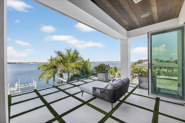 1320 BOCA CIEGA ISLE DRIVE, St Pete Beach, FL 33706