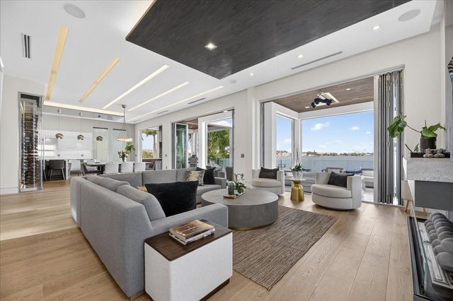 1320 BOCA CIEGA ISLE DRIVE, St Pete Beach, FL 33706