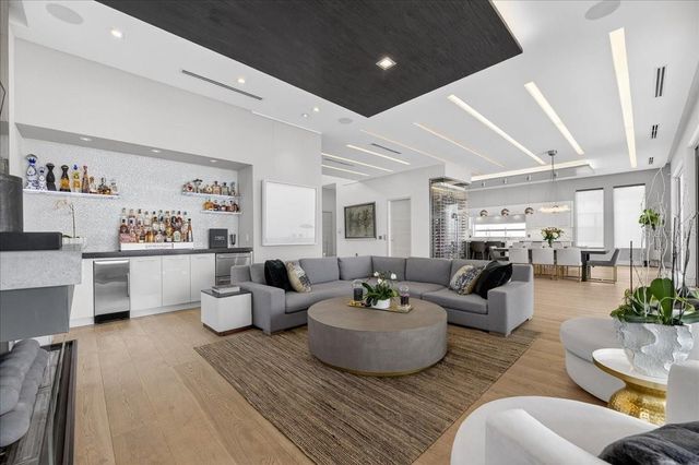 1320 BOCA CIEGA ISLE DRIVE, St Pete Beach, FL 33706