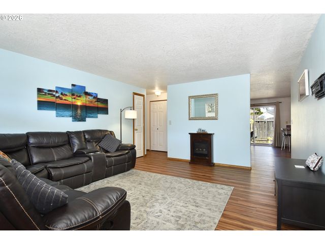 15698 Se 98TH Ave, Clackamas, OR 97015