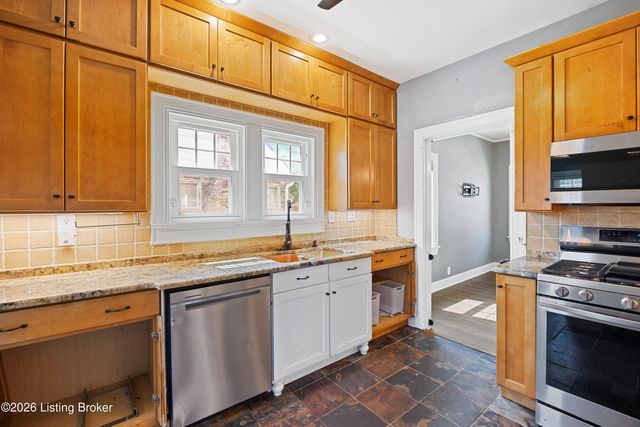 139 S Crestmoor Ave, Louisville, KY 40206