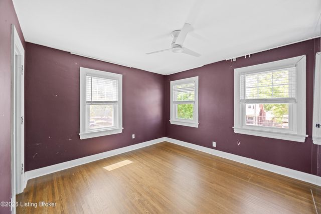 139 S Crestmoor Ave, Louisville, KY 40206