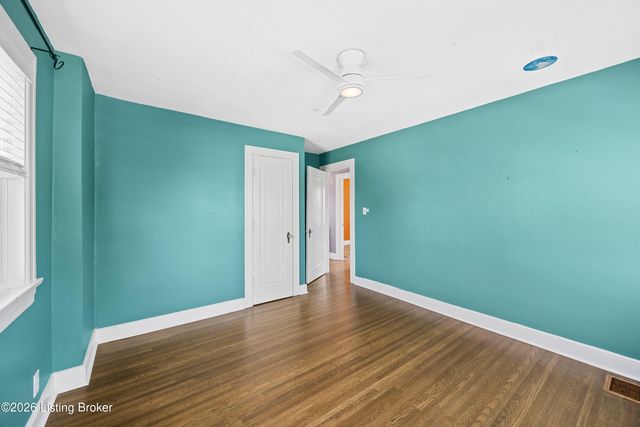 139 S Crestmoor Ave, Louisville, KY 40206