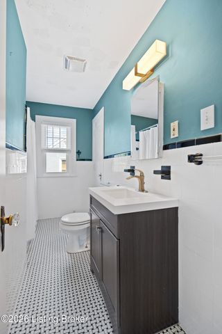 139 S Crestmoor Ave, Louisville, KY 40206