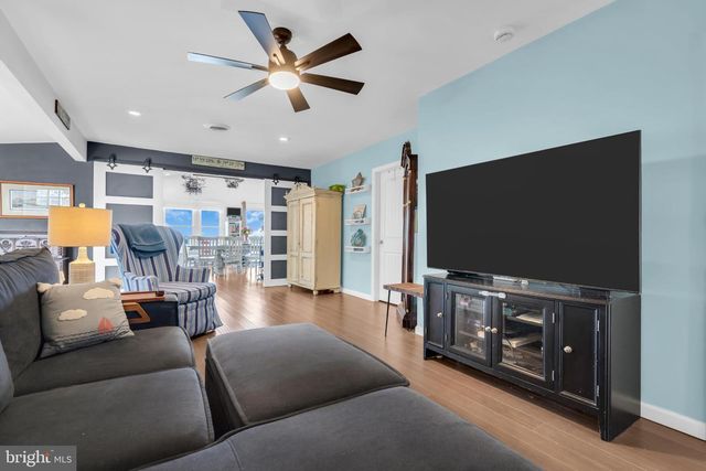 728 E TWIN LAKES BLVD, Little Egg Harbor Twp, NJ 08087