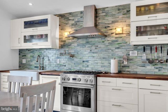 728 E TWIN LAKES BLVD, Little Egg Harbor Twp, NJ 08087