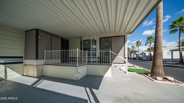 43 Iron Ore Drive, Apache Junction, AZ 85119