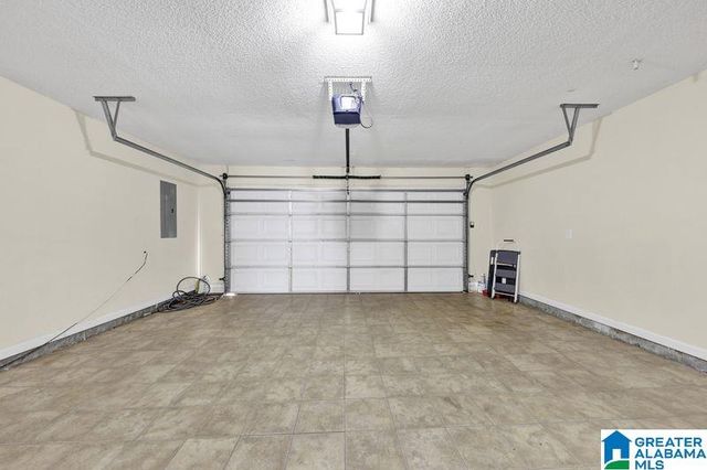 98 DEXTER AVENUE, Hueytown, AL 35023