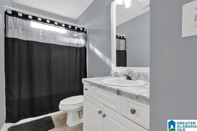 98 DEXTER AVENUE, Hueytown, AL 35023