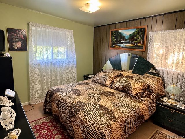 26731 Roberta Street, Roseville, MI 48066