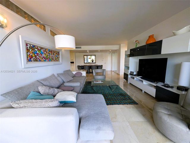5161 Collins Avenue 518, Miami Beach, FL 33140