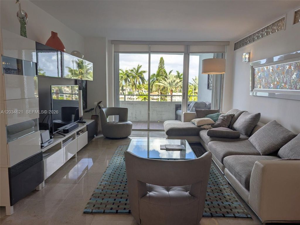 5161 Collins Avenue 518, Miami Beach, FL 33140