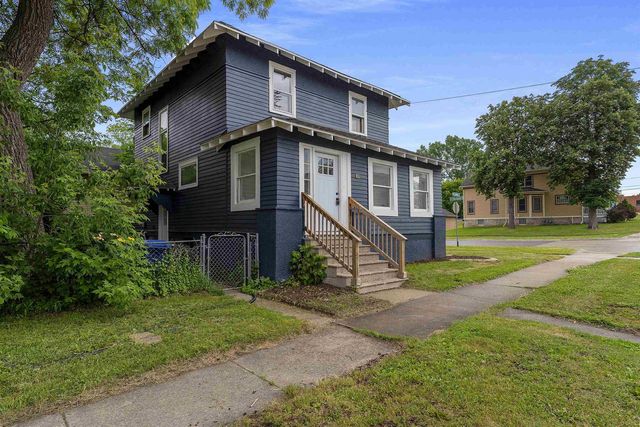 825 CROOKS STREET, Green Bay, WI 54301