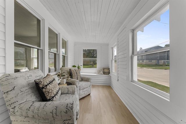 825 CROOKS STREET, Green Bay, WI 54301