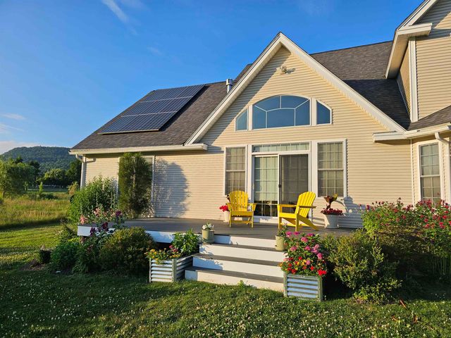 55 Braeside Place, Ferrisburgh, VT 05473