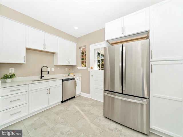 8203 GREENWOOD AVE, Takoma Park, MD 20912