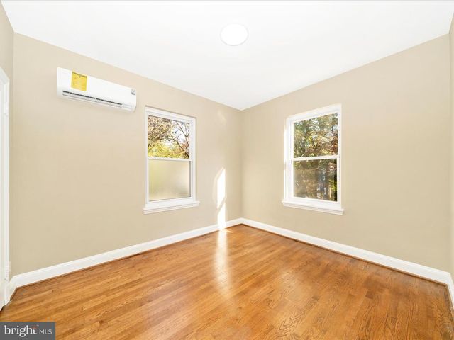 8203 GREENWOOD AVE, Takoma Park, MD 20912