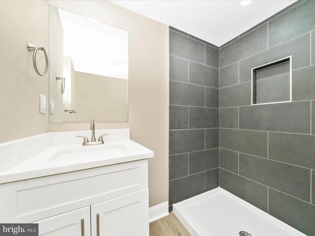 8203 GREENWOOD AVE, Takoma Park, MD 20912