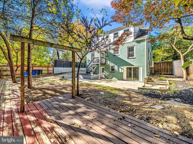 8203 GREENWOOD AVE, Takoma Park, MD 20912