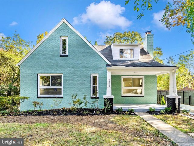 8203 GREENWOOD AVE, Takoma Park, MD 20912