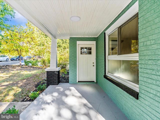 8203 GREENWOOD AVE, Takoma Park, MD 20912