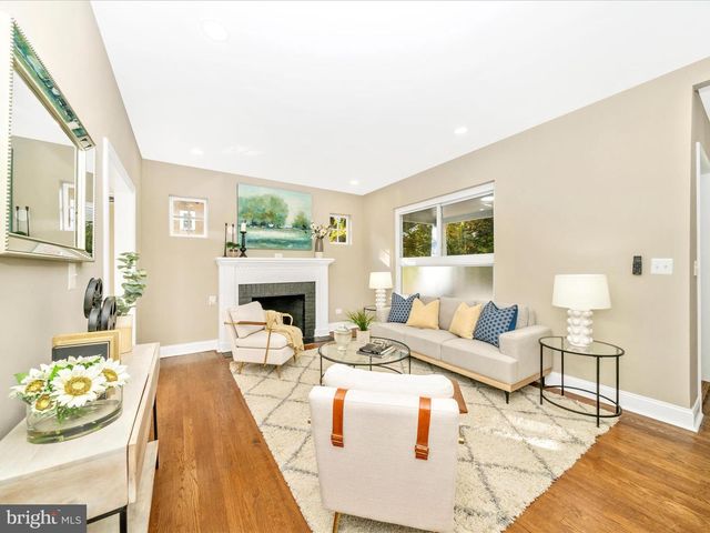 8203 GREENWOOD AVE, Takoma Park, MD 20912