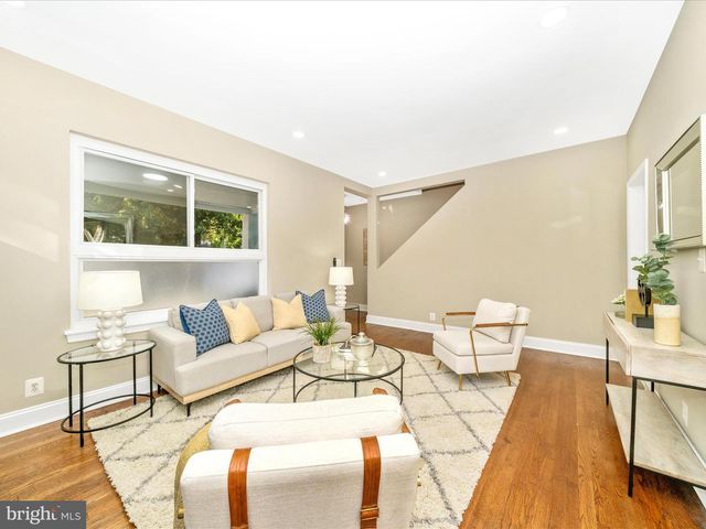 8203 GREENWOOD AVE, Takoma Park, MD 20912