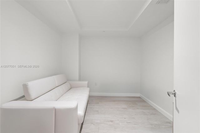 45 SW 9th Street 1405, Miami, FL 33130