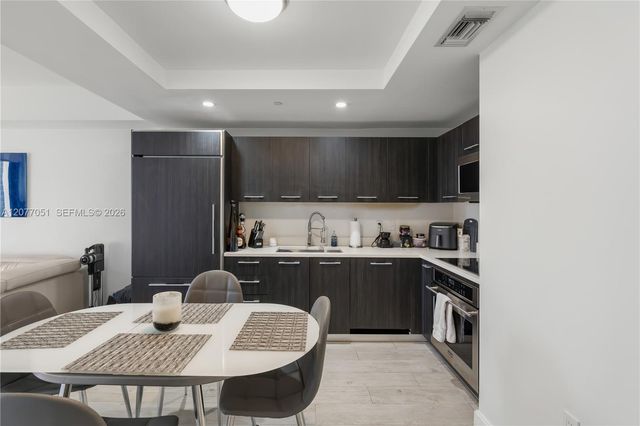 45 SW 9th Street 1405, Miami, FL 33130