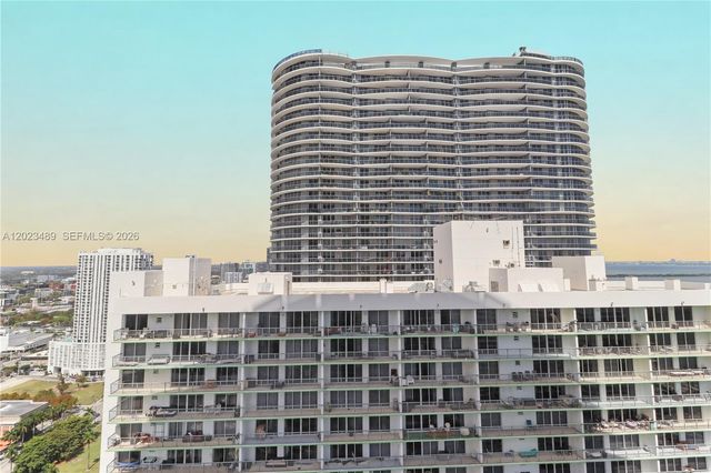 1750 N Bayshore Dr 3809, Miami, FL 33132