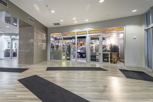 1750 N Bayshore Dr 3809, Miami, FL 33132