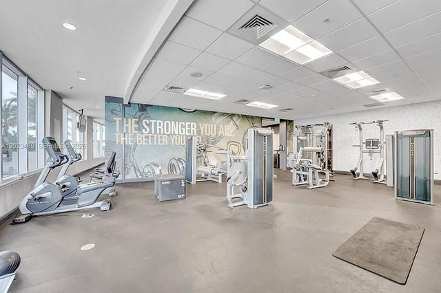 1750 N Bayshore Dr 3809, Miami, FL 33132