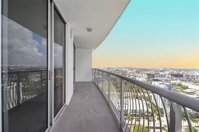 1750 N Bayshore Dr 3809, Miami, FL 33132
